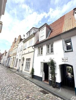 Kernsaniertes, modernes sehr stilvolles Stadthaus mit Dachterrasse in Lübeck zu verkaufen - Lübeck