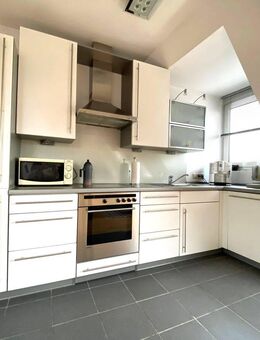 KL-Bännjerrück - Stilvolle Dachgeschosswohnung mit Ausblick in ruhiger Lage - Kaiserslautern