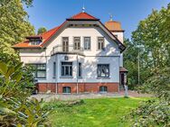Historische Landhausvilla: Zeitlose Eleganz trifft auf modernen Komfort - Karby