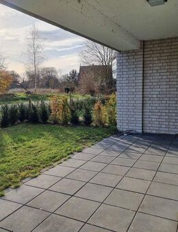 Schöne, neuwertige Erdgeschoss-Wohnung in unmittelbarer Nähe zum Dümmer See - Lembruch