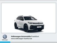 VW Tiguan, 1.5 l R-Line eTSI OPF, Jahr 2022 - Frankfurt (Main)