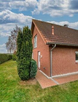 Wohnen im Grünen! Charmantes Einfamilienhaus in ruhiger Feldlage - Heringsdorf (Schleswig-Holstein)