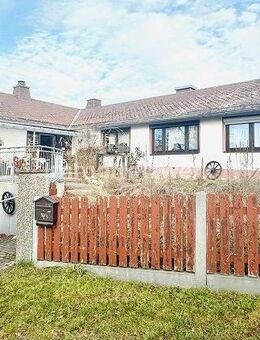 *Ländlicher Bungalow mit viel Potenzial - auf einer Ebene wohnen, naturnah leben* - Töpen