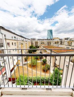 Große 3-Zimmer-Wohnung mit 2 Balkonen - Frankfurt (Main)