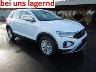 VW T-Roc, 1.0 TSI Limited, Jahr 2022 - Föritz