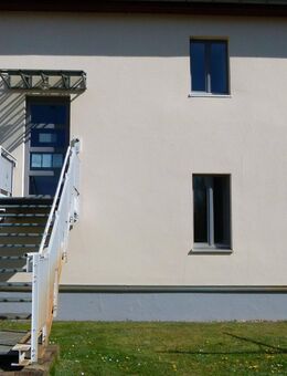 Ruhig gelegene 2 Raum Wohnung mit Klimaanlage in Gröditz zu vermieten - Gröditz
