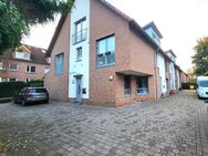 Buxtehude Zentrum: Gut geschnittene und gemütliche 2-Zimmer-Wohnung mit großer Terrasse - Buxtehude