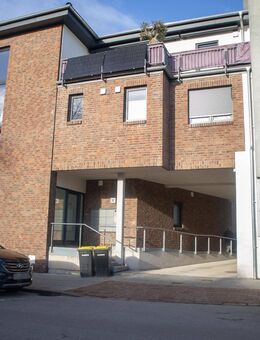 Moderne 3 Zimmerwohnung im Erdgeschoss mit Loggia - Pinneberg