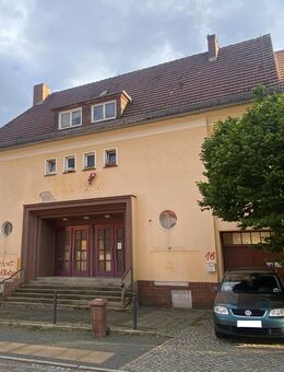 Ehemaliges Kino mit vermieteter Wohneinheit zu verkaufen - Bad Muskau