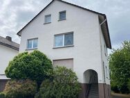 Zweifamilienhaus mit 2 Garagen in Wölfershausen - Heringen (Werra)