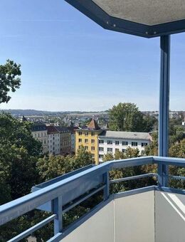 Über den Dächern Plauens - helle Familienwohnung mit modernem Tageslichtbad , kurzfristig bezugsfertig - Plauen