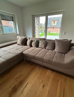 Couch Sofa fast neu - Neustadt (Rübenberge)