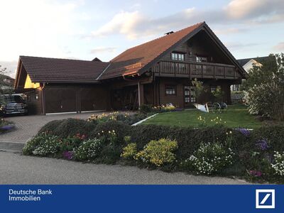 Erwerben Sie ein einzigartiges Holzhaus mit außergewöhnlicher Bauweise