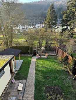 großzügies Wohnhaus mit Garten und Garage - Lorch (Hessen)