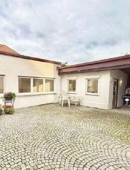 freier 3-Zi.-Bungalow mit Stellplatz und Terrasse im Innenhof zu verkaufen - Kemmern