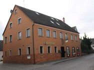 Großzügige, renovierte 3-Zi DG-Wohnung in Veitsbronn - Veitsbronn