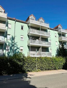 2-Zimmer-Wohnung mit 2 Balkonen, Einbauküche und TG-Stellplatz in VS-Schwenningen - Villingen-Schwenningen