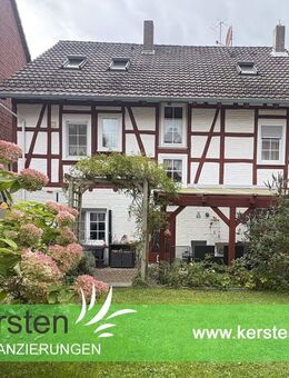 Viel Platz zum Wohnen - Großzügiges Zweifamilienhaus in Spangenberg zu verkaufen! - Spangenberg