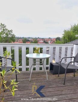 Hochwertige 3 Zimmerwohnung mit Einbauküche, Dachterrasse, Garten u. PKW-Stellplatz - Mühlhausen (Thüringen)