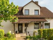 Sehr gepflegtes MFH mit vier Wohneinheiten in familienfreundlicher Lage auf Erbpachtgrundstück - Forchheim (Bayern)