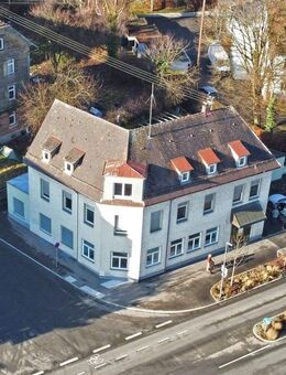 Wohn- und Geschäftshaus mit Gewerbe im EG und zwei großzügigen Wohnungen in Bahnhofsnähe - Aulendorf