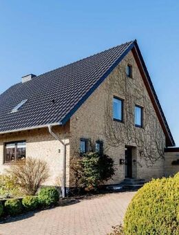 Raum für viel Leben - Großes Einfamilienhaus mitten in Satrup - Mittelangeln