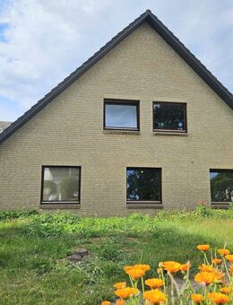 *COURTAGEFREI* Freie, modernisierte 2-Zimmer-Wohnungen in PI-Thesdorf - Pinneberg