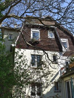 FREISTEHENDES 3-FAMILIEN-HAUS IN BEVORZUGTER WOHNLAGE - Ludwigsburg