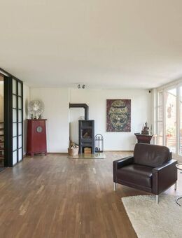 Endetage mit besonderem Flair in Marienburg - Köln