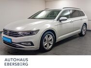 VW Passat Variant, 2.0 TDI Business Assistent MTRX R, Jahr 2021 - Grafing (München)