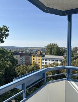 Über den Dächern Plauens - helle Familienwohnung mit modernem Tageslichtbad , kurzfristig bezugsfertig - Plauen