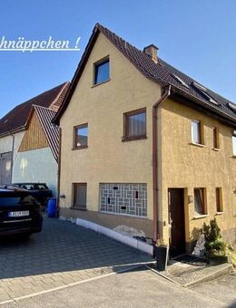 *** renovierungs-bedürftiges 2 bis 3-Familienhaus mit viel Wohnraum, Garage u. 2 Stellplätze ... *** - Mundelsheim
