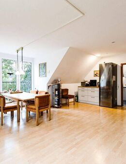 Attraktive Kapitalanlage - gepflegtes Mehrfamilienhaus mit 4x Wohneinheiten & Photovoltaik-Anlage - Norderstedt