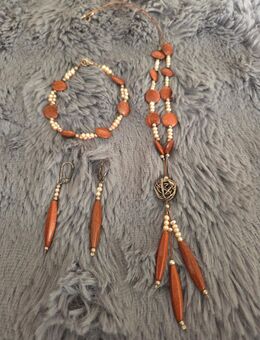 Großes Konvolut Modeschmuck, alles auf den Bildern - Bleckede Zentrum