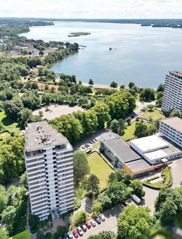 Kapitalanlage: Traumhafte Etagenwohnung am Seeufer von Plön - Plön