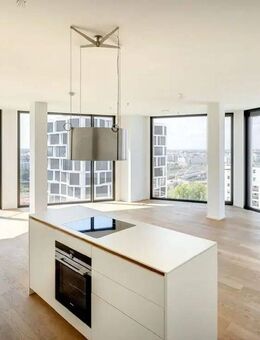 AIGNER - Modernes Loft mit Panoramablick im Friends Tower - München