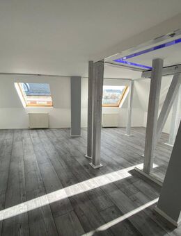 ERSTBEZUG! - Extravagante 5-Zimmer-Wohnung in Gera-Pforten - Gera