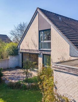 Charmantes Einfamilienhaus mit Potenzial - lichtdurchflutetes Wohnen auf großzügigem Grundstück - Hoya