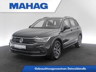 VW Tiguan, 1.5 TSI LIFE AppConnect FrontAssist LightAssist, Jahr 2022 - München