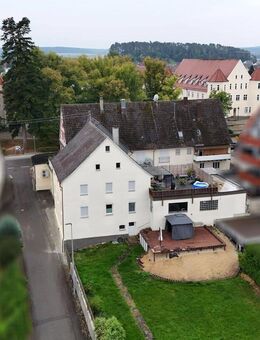 Renditestarkes Mehrfamilienhaus mit 2 Gewerbeeinheiten - Langenenslingen