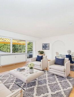 Großzügige und sehr gepflegte 4-Zimmer-Wohnung mit 2 Balkonen und Einbauküche. - München