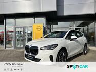 BMW 220, i Active Tourer 220 i M-Paket Assistenzsysteme, Jahr 2022 - Gräfenhainichen