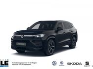 VW Tayron, 1.5 eHybrid OPF R-Line Launch BlackStyle IQ Light, Jahr 2022 - Walsrode