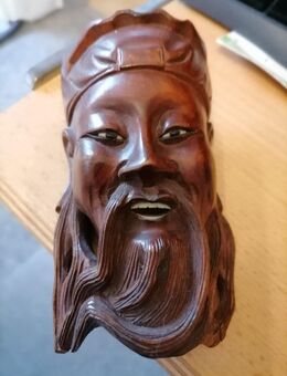 Kleine schöne Edelholz -Maske. - Dresden