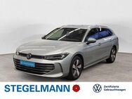 VW Passat Variant, 1.5 eTSI Business, Jahr 2024 - Detmold