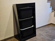 Ikea Trofast Regal schwarz ca. 46x94x30 cm (B x H x T)+3 Boxen mit Abdeckung 25,- - Flensburg