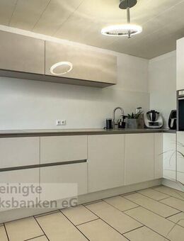 EINZIEHEN UND WOHLFÜHLEN - MODERNE 3,5 ZIMMER-ETW IN PFULLINGEN! - Pfullingen