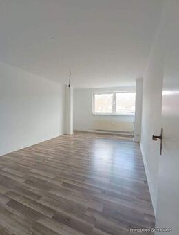 DU-Hochfeld, Wanheimer Straße 23-25 - 3-Zimmer-Wohnung im 5.OG ohne Aufzug zeitnah zu mieten !! - Duisburg