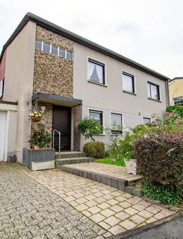 Einfamilienhaus mit Einliegerwohnung und Garage Unna-Massen - Unna