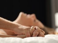 Reifer Herr 60+ biete körperlich behinderte, Autismus Frauen zum Massage Streicheln Verwöhnen. privat - Leverkusen